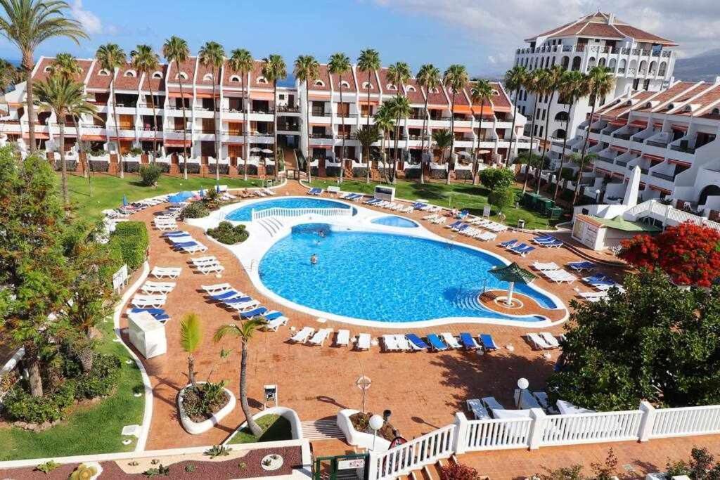 Parque Santiago II 335 By Tenerife Rental & Sales Плая де лас Америкас Екстериор снимка